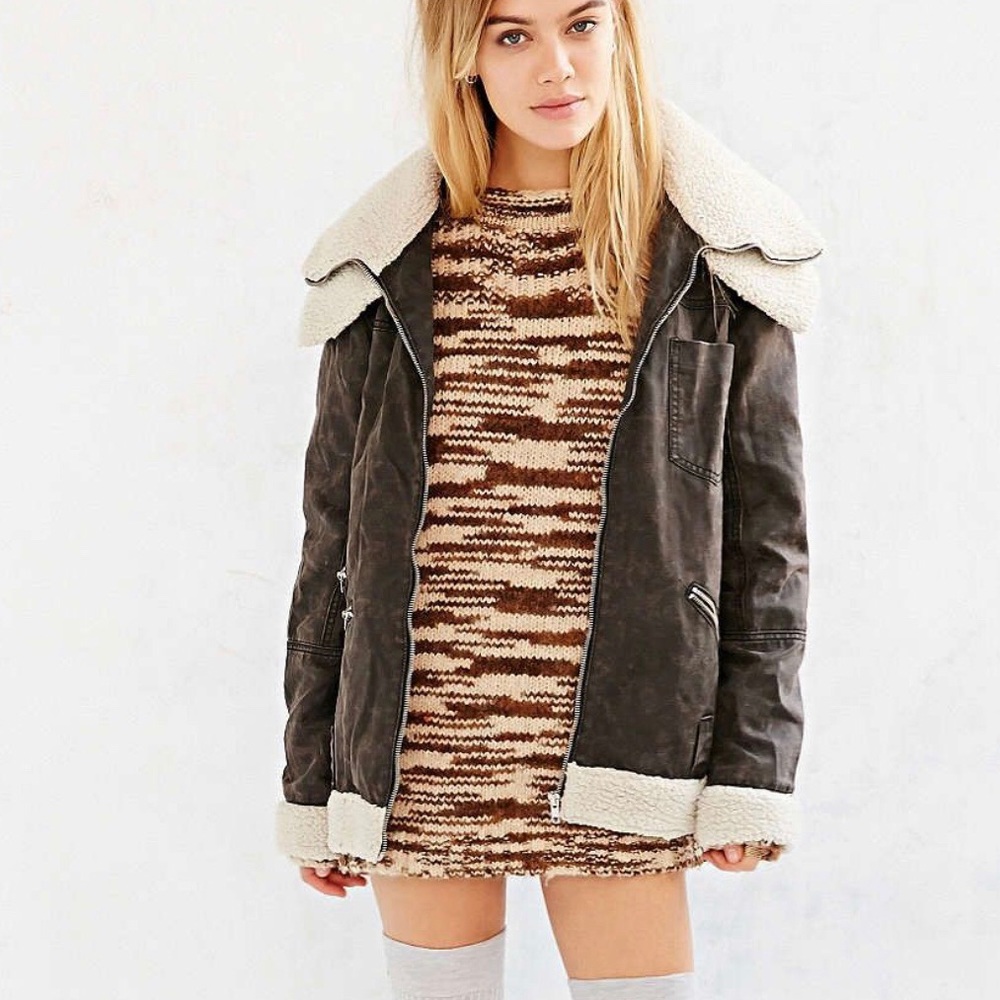 NWT Ecote oversized sweater S